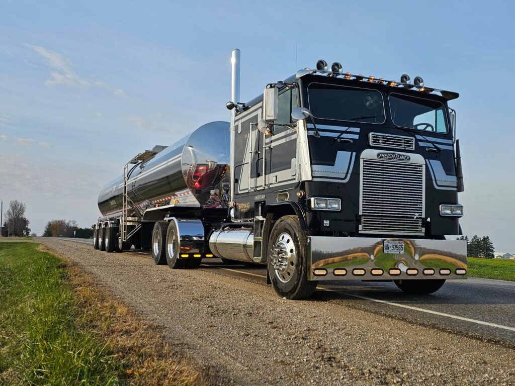 fleet wrap of a 53' highway tractor and trailer